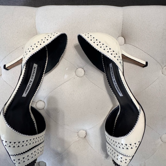 Manolo Blahnik Shoes - Picture 1 of 7
